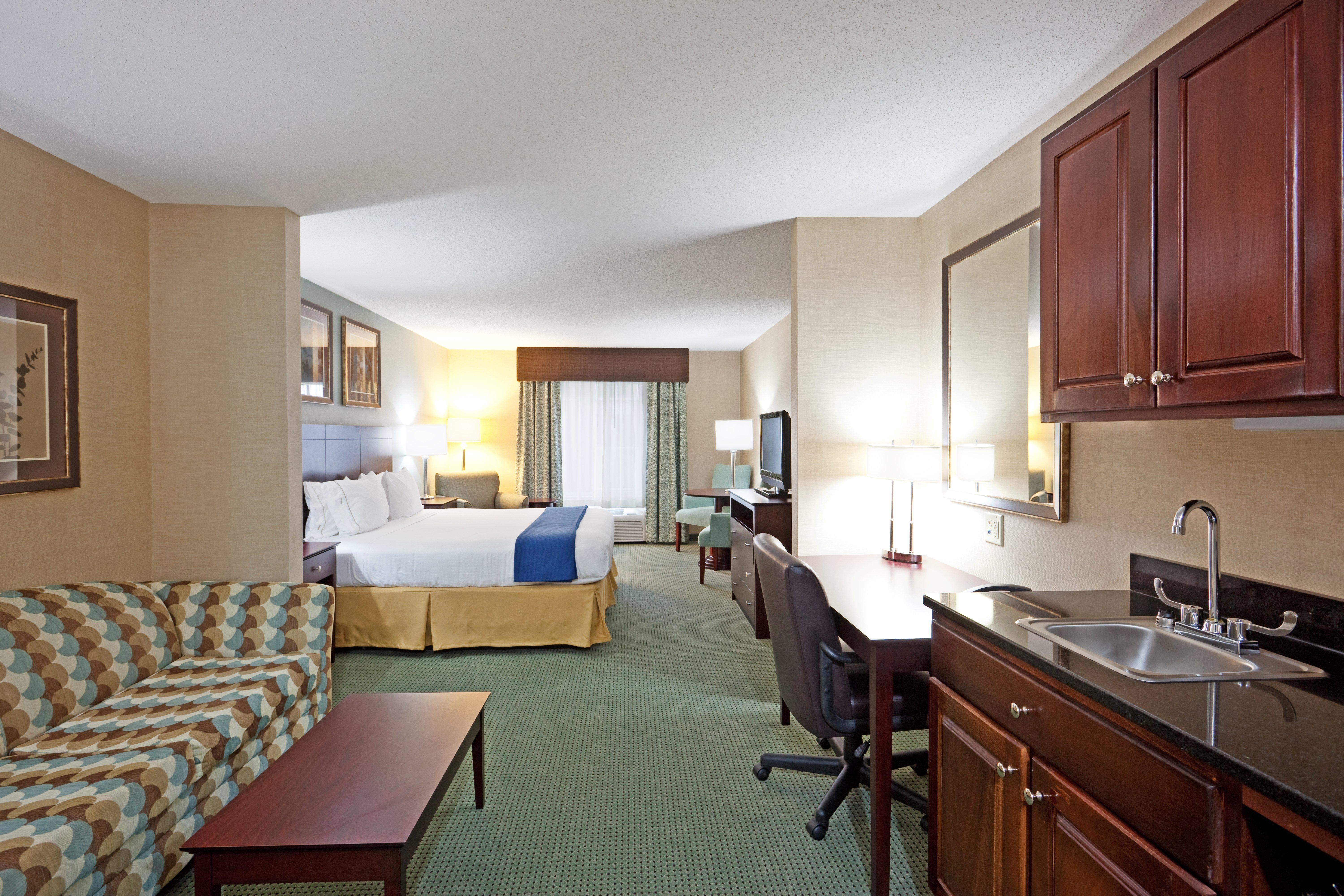 Holiday Inn Express And Suites Meriden By Ihg Eksteriør billede