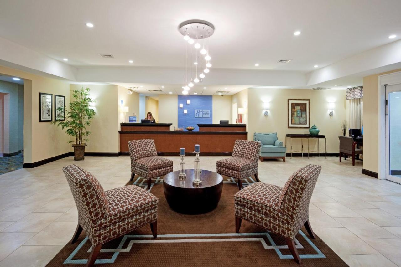 Holiday Inn Express And Suites Meriden By Ihg Eksteriør billede