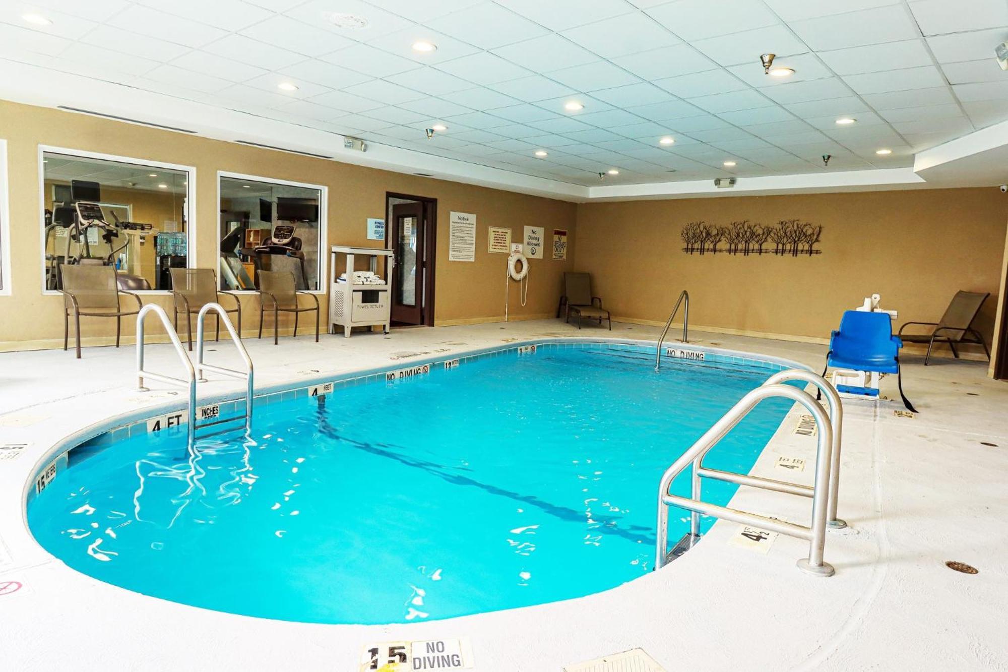 Holiday Inn Express And Suites Meriden By Ihg Eksteriør billede
