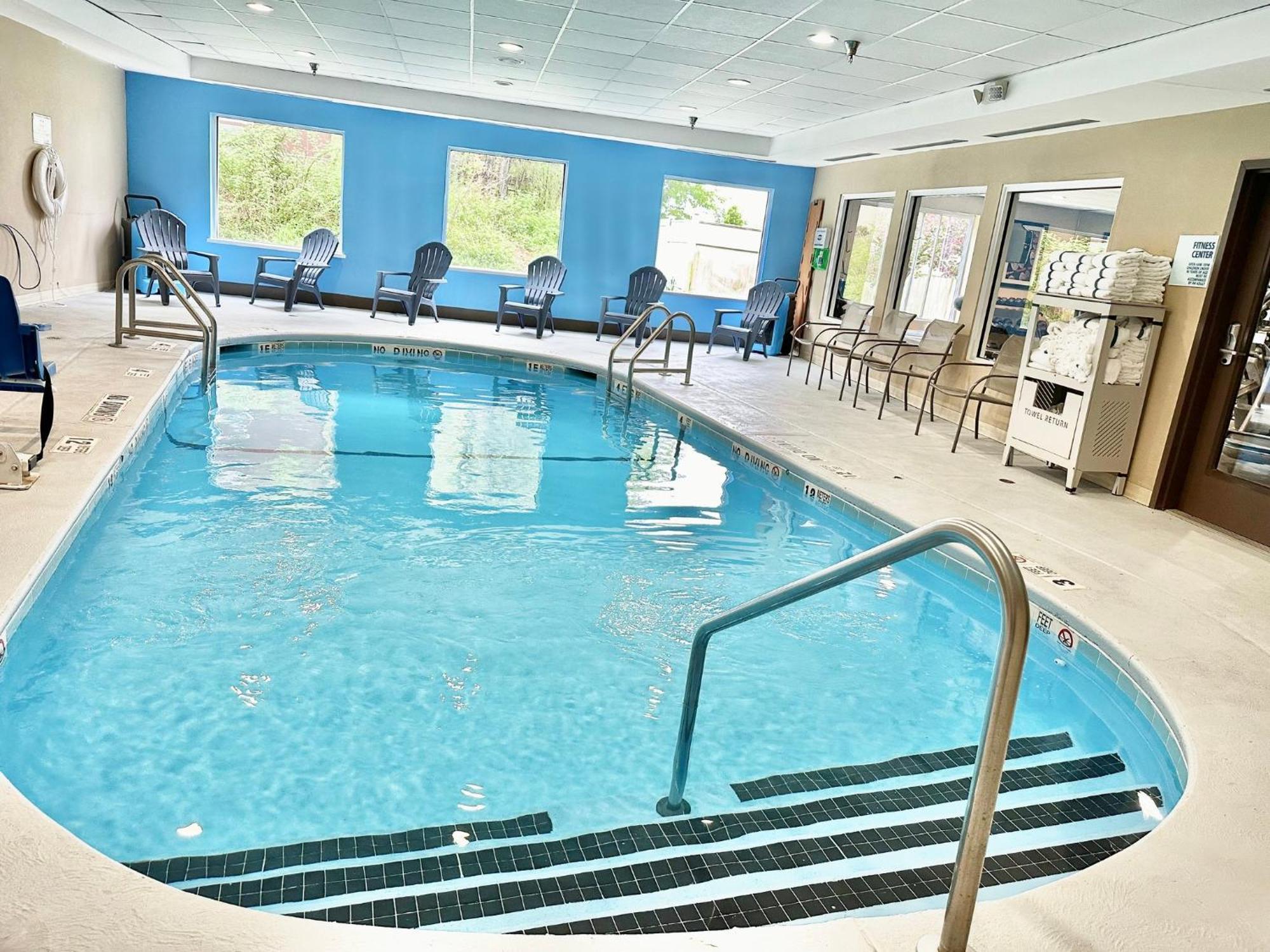 Holiday Inn Express And Suites Meriden By Ihg Eksteriør billede