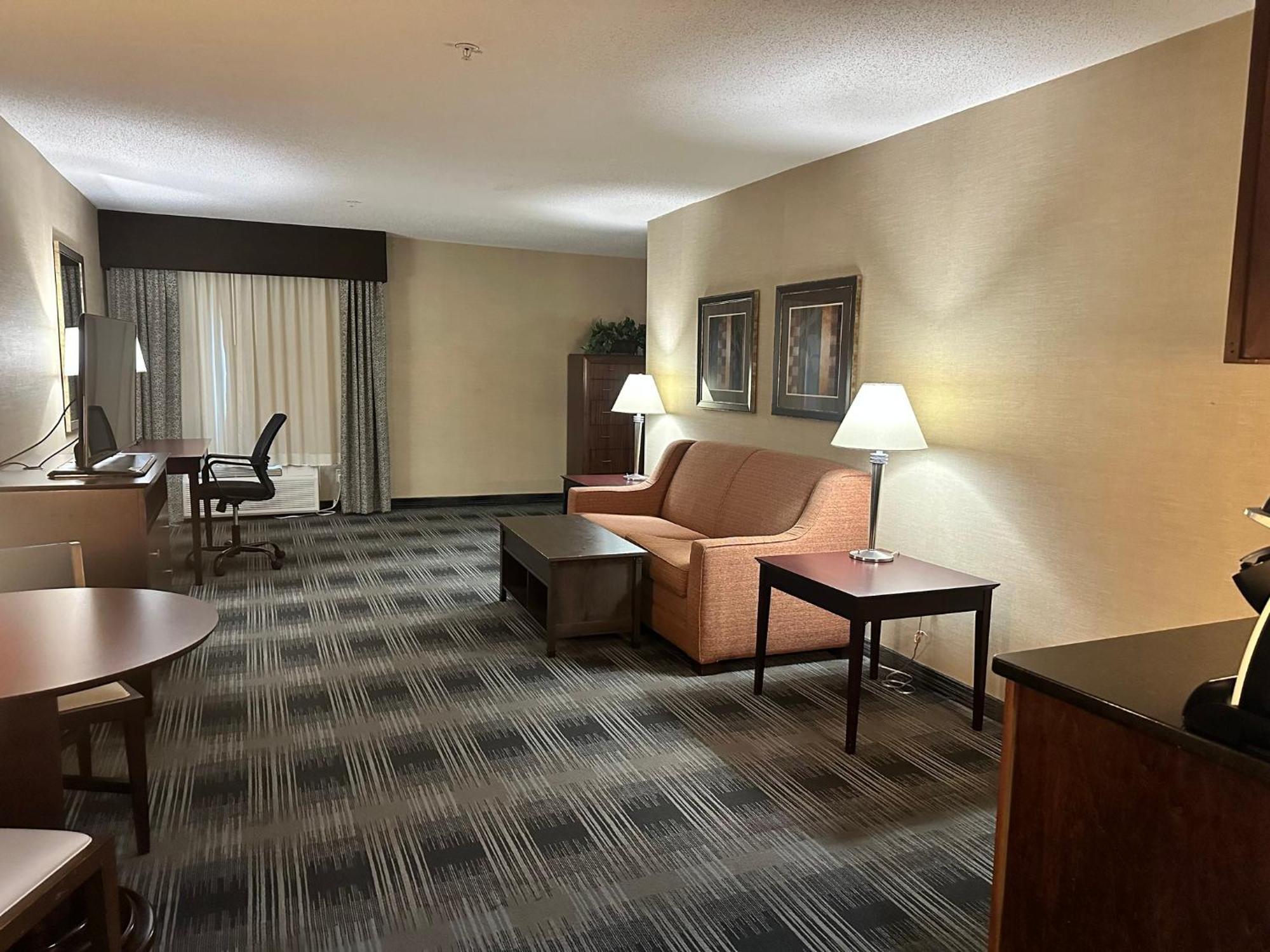 Holiday Inn Express And Suites Meriden By Ihg Eksteriør billede